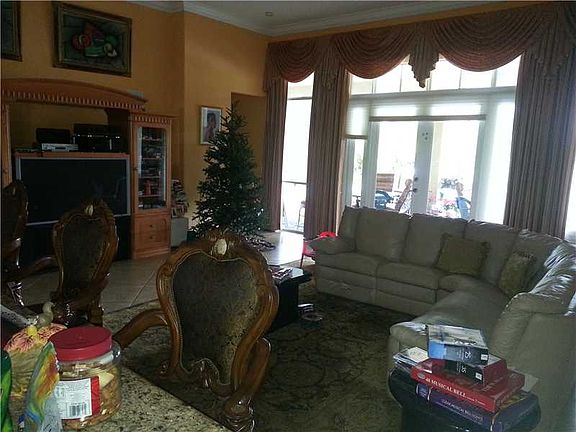5th image of 11335 NW 18th Ct