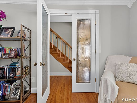 5th image of 48 Ridge Crest Circle