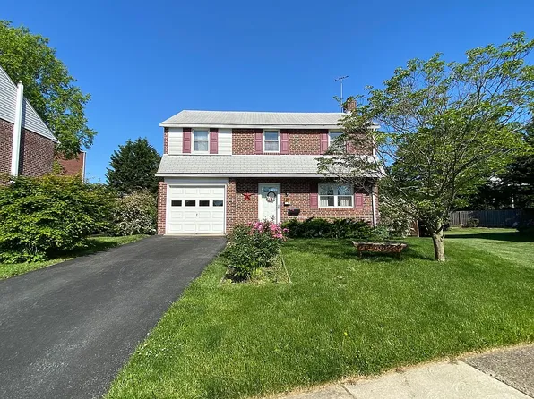 21 Thompson Dr, Havertown, PA 19083