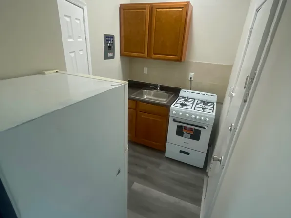 220 Roseville Ave, Newark, NJ