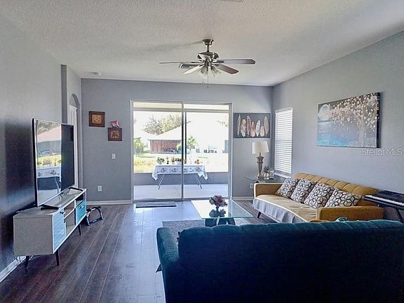 4th image of 7439 Surrey Pines Dr #7439