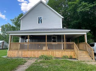 219 N Maple St, Argos, IN 46501