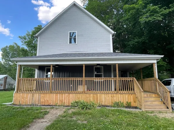 219 N Maple St, Argos, IN 46501