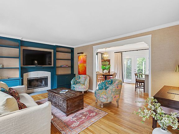 3rd image of 31 Harbor Ave