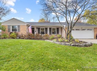 2111 Chesaning Dr SE, Grand Rapids, MI 49506