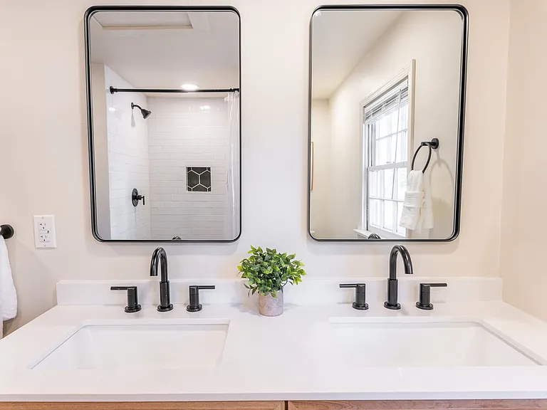 4208 S Rhett Ave #F — Photo 12