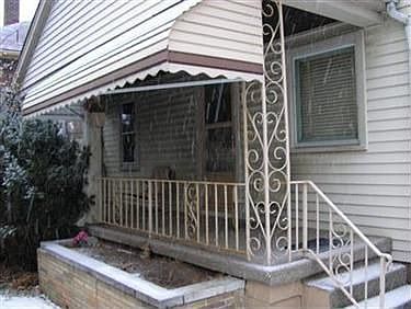 3rd image of 143 E Philadelphia Ave