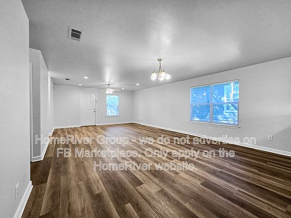 4th image of 5403 Bonnell Ave