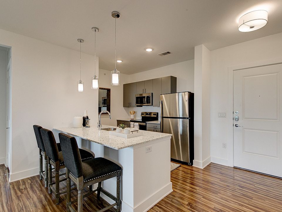 1st image of 2500 Summer Lee Dr #132
