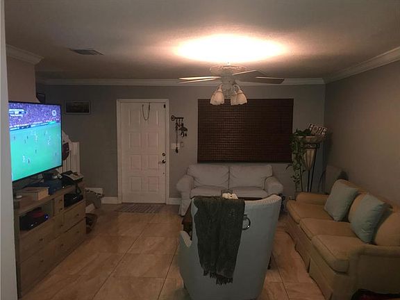 4th image of 2706 Canalside Dr