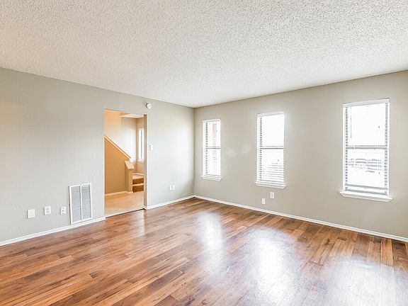 5th image of 1513 Long Shadow Ln
