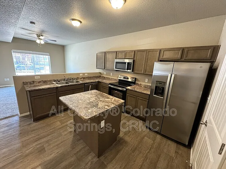 7622 Jack Pine Grv — Photo 3