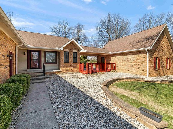 5th image of 1023 Parkwood Ct