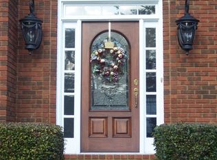 1102 Fox Creek Ct, Woodstock, GA 30189