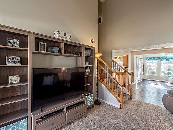 5th image of 491 Indian Lake Dr