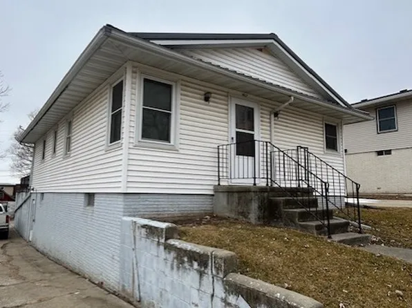 707 Harding St, Tama, IA 52339