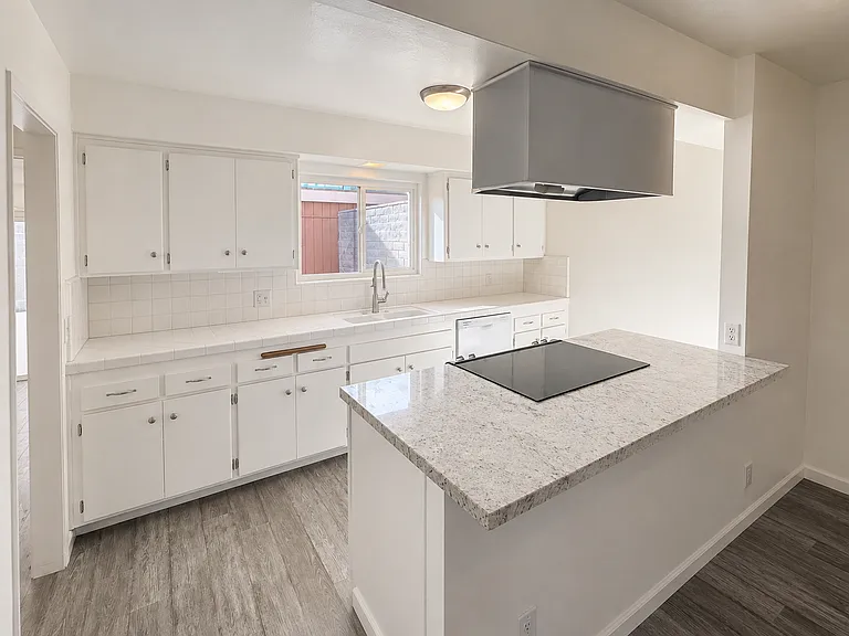 3135 Harbor Blvd — Photo 11