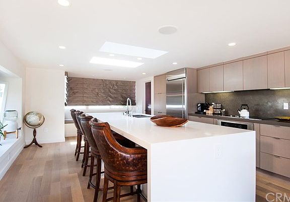 3rd image of 1322 Ocean Dr