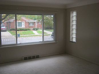 3rd image of 19140 Cheshire St
