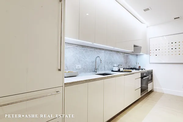 Rented by Peter Ashe | media 43