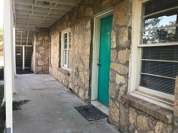 2nd image of 344 Palm St #B