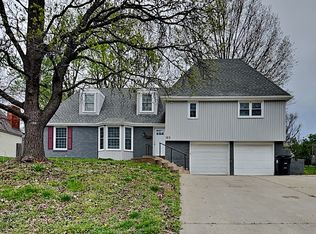 103 Hillcrest Rd, Belton, MO 64012