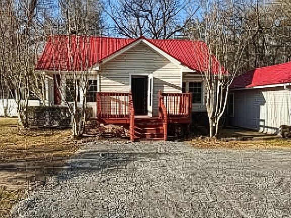 2nd image of 2222 State Highway 210