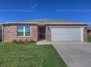 2918 S 13th Ct, Broken Arrow, OK 74011