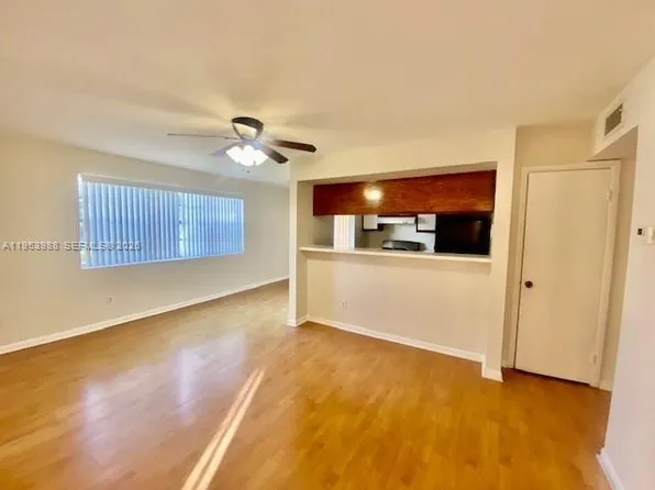 15285 SW 107th Ln APT 214, Miami, FL 33196