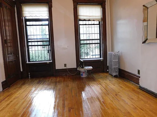 Rented by Compass | media 14