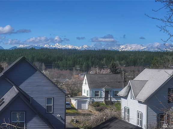 3rd image of 19139 5th Ave NE