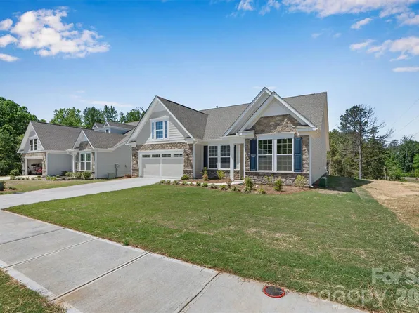 13320 Cozy Ct, Charlotte, NC 28215