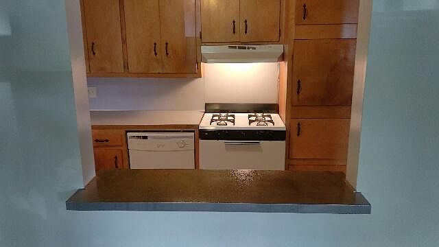2nd image of 1431 S Rockford Ave APT 6