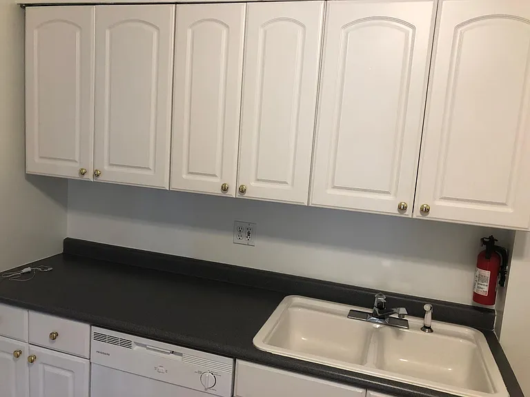 700 W Schubert Ave #1R — Photo 16