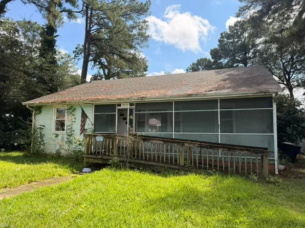 4611 Race St, Portsmouth, VA 23707