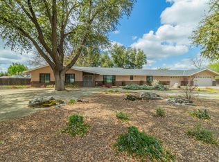 10618 Sierra View St, Madera, CA 93636