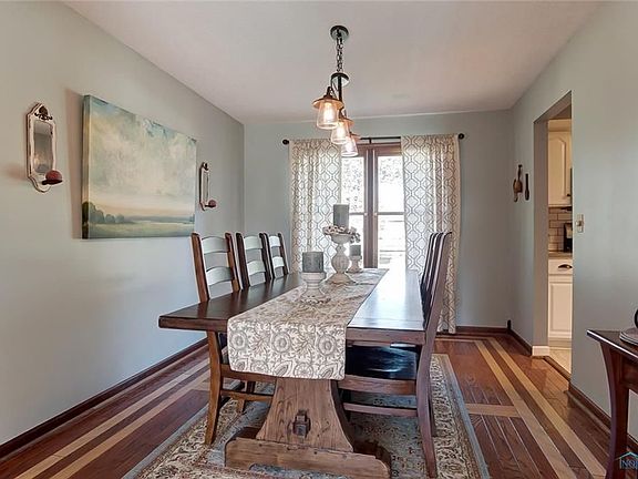5th image of 3006 Turnberry Dr