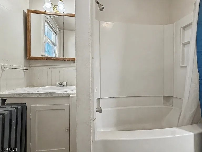 372 Prospect St #2 — Photo 16