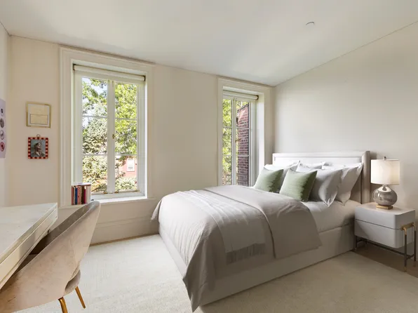 381 Union Street image 19 of 23