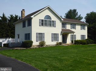 12 Rosewood Dr, West Grove, PA 19390