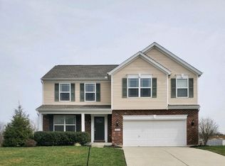 2409 Treetop Ln, Hebron, KY 41048