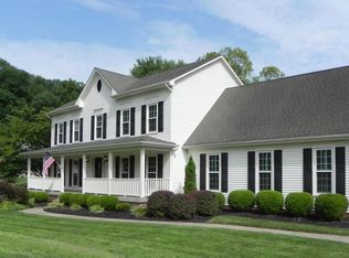 7010 Rock Hill Rd, Prospect, KY 40059