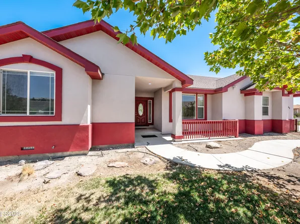 995 Lasso Way, Fernley, NV 89408