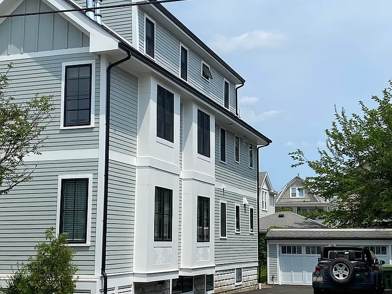 31-33 Brimmer St #2 — Photo 1