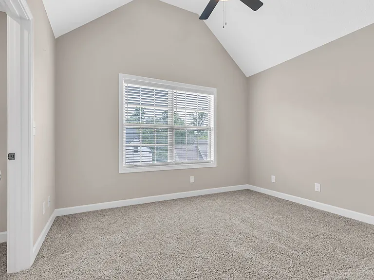 415 Glenstone Springs Dr — Photo 23