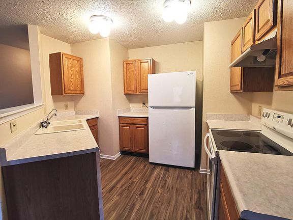 5th image of 6418 Alonzo Dr