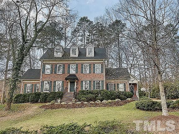 2nd image of 25 Birnham Ln
