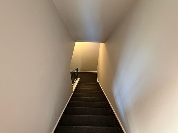 5th image of 50 Eton Ct