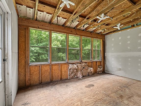 5th image of 1930 Cooper Rd