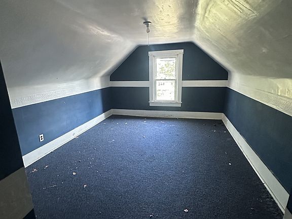 4th image of 1436 W Spencer Ave